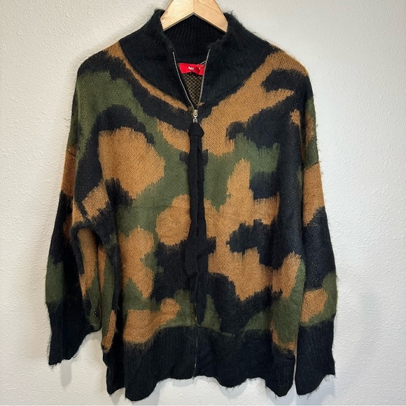 **NWT** Net.153 Camouflage Zip-Up Sweater - Picture 2 of 11